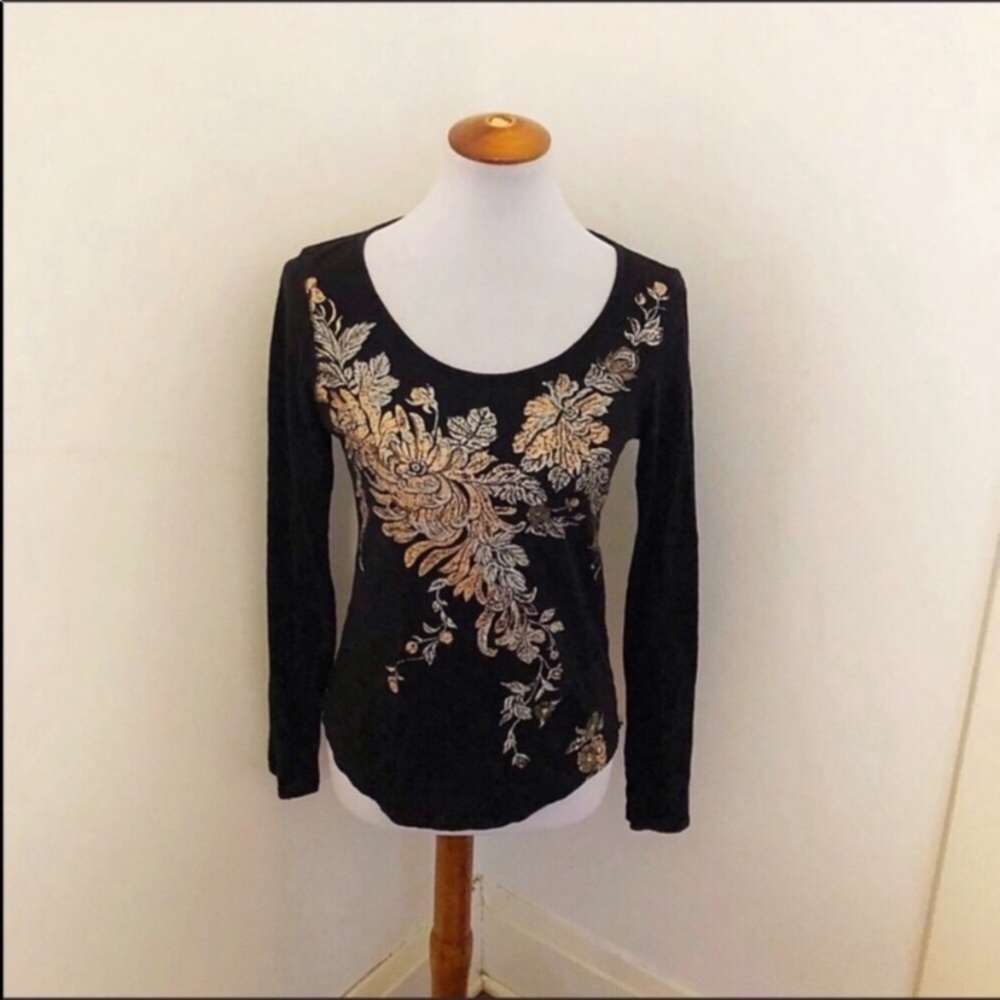 Euc Lucky brand black floral glitter t-shirt s